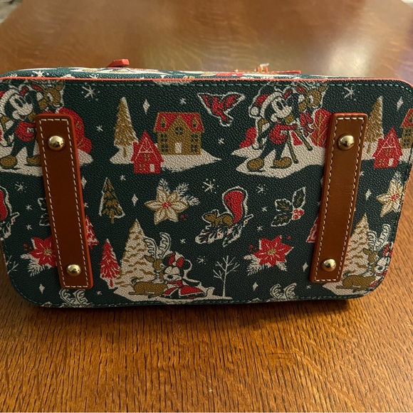 Dooney & Bourne Disney Mickie and Minnie purse. NWT - Picture 3 of 7